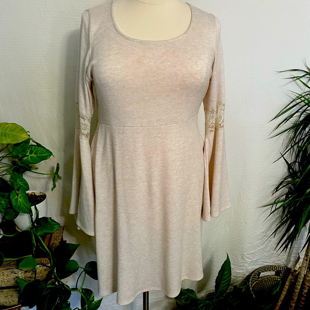 Cream Lightweight Sweater Dress W/Detail Sleeve
